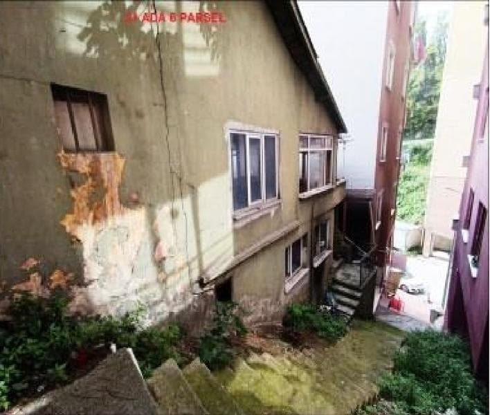 Meşrutiyet Mahallesi'nde Ahşap Ev Ve Bahçe