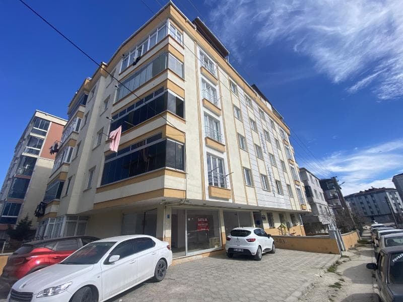 Bağlı Mahallesinde Depolu İşyeri