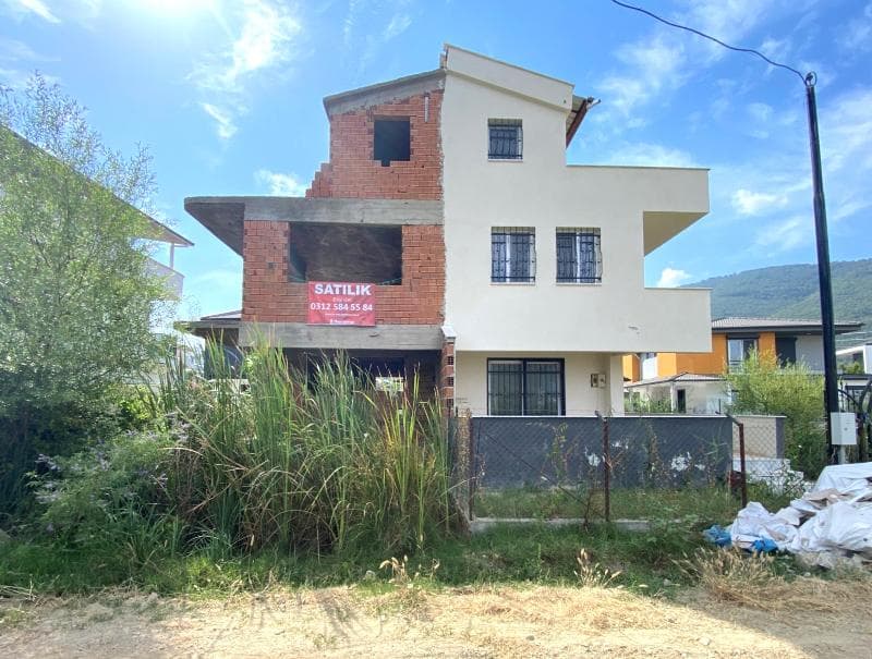 Güzelçamlı Mahallesi'nde Dubleks Mesken