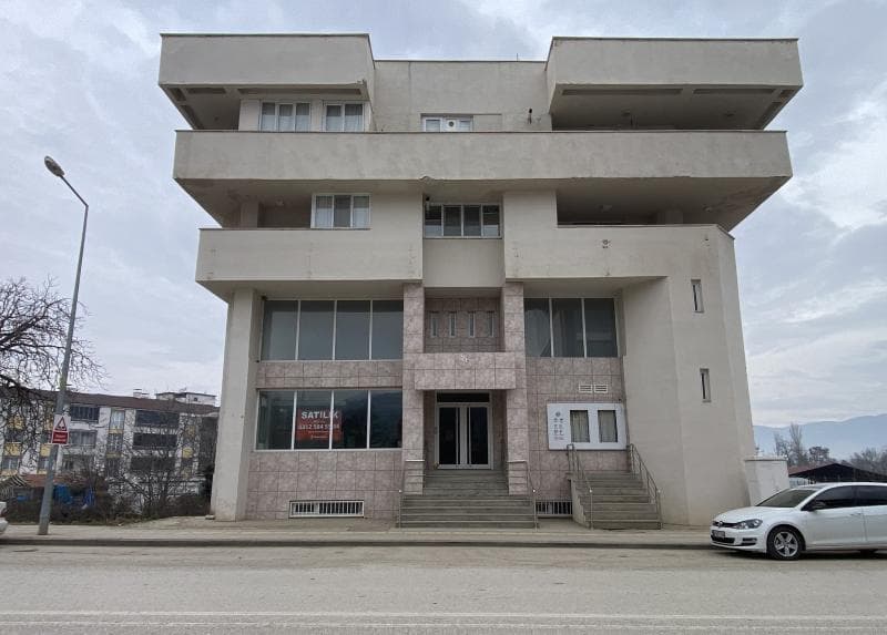 Merkez Mahallesinde İş Yeri