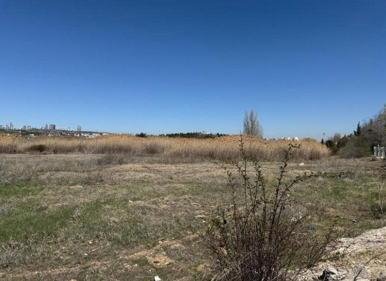 Karşıyaka Mah.'de Arsa 101/3693 Hissesi