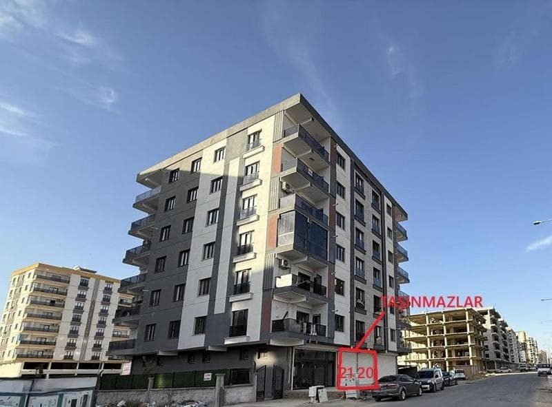 Yenikent Mahallesi'nde Dükkan