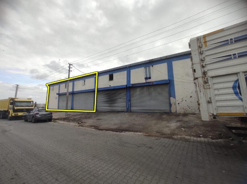 İstiklal Mahallesi'nde Dubleks Dükkan