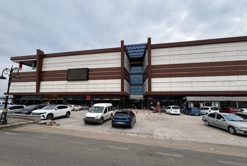 İstiklal Mahallesi'nde Dükkan