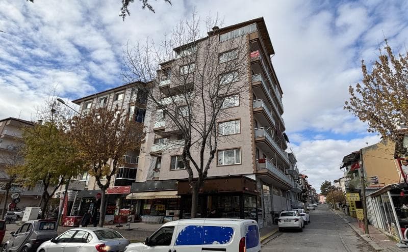 Cumhuriyet Mah. Çatı Altı Piyesli Mesken