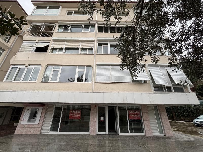 Kanlıca Mahallesi'nde İşyeri