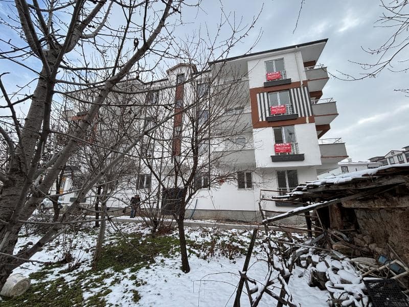 Şeyhali Mahallesinde Mesken 12 B.B.