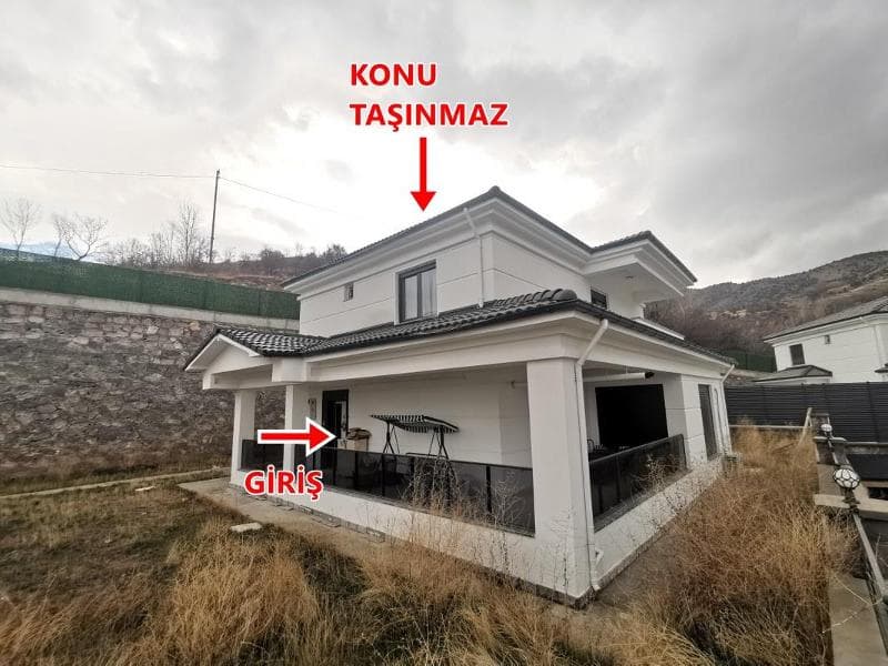 Şehit Serhat Mahallesi'nde Dubleks Villa