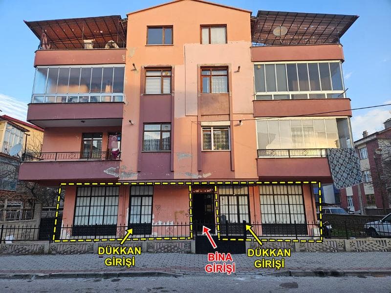 Mehmet Akif Mahallesinde Dükkan