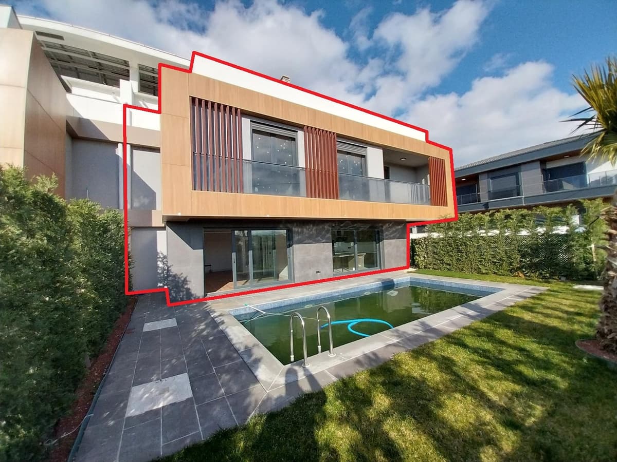 VakıfBank'tan Satılık 6+1 Villa