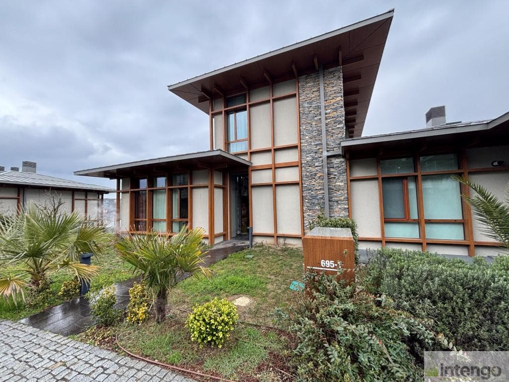 BEYKOZ DÜŞLER VADİSİ RİVA SİTESİ'NDE SATILIK TRİPLEKS VİLLA (Y-1815)