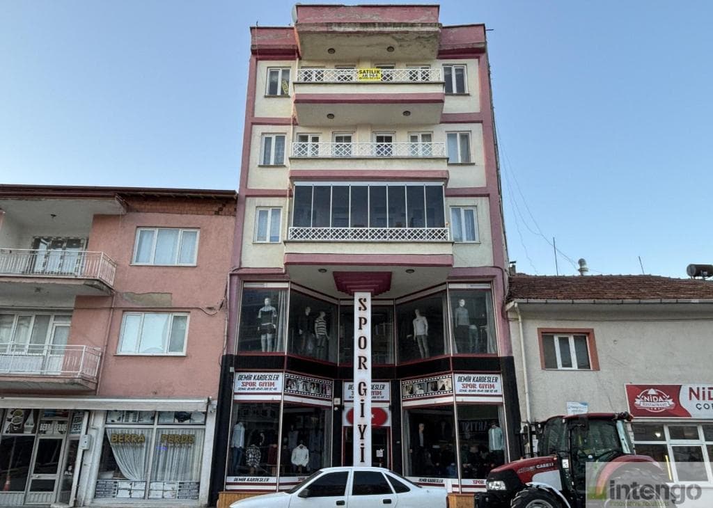 BANAZ ŞEHİTLER MAHALLESİ'NDE SATILIK DAİRE (AB-984)