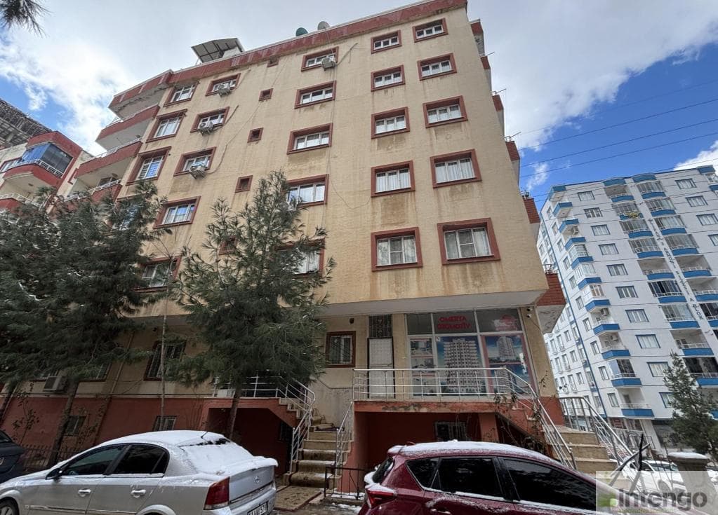 ARTUKLU YENİŞEHİR MAHALLESİ'NDE SATILIK DÜKKAN (AB-918)