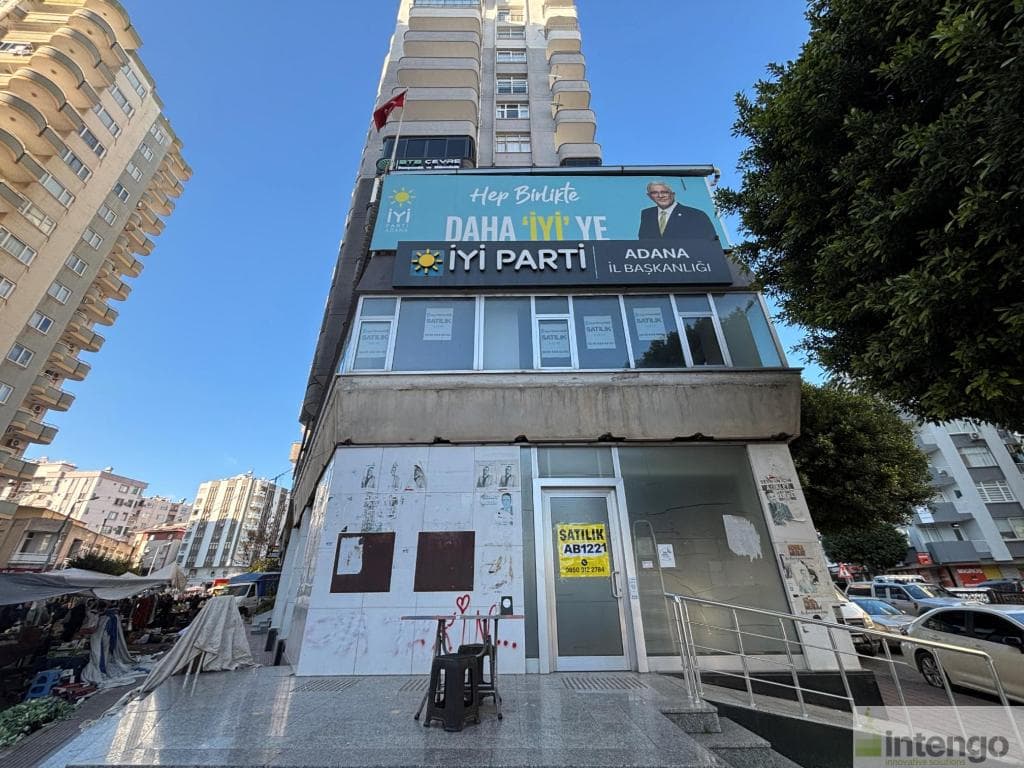 SEYHAN BARAJ CADDESİ'NDE SATILIK 3 KATLI DÜKKAN (AB-1221)