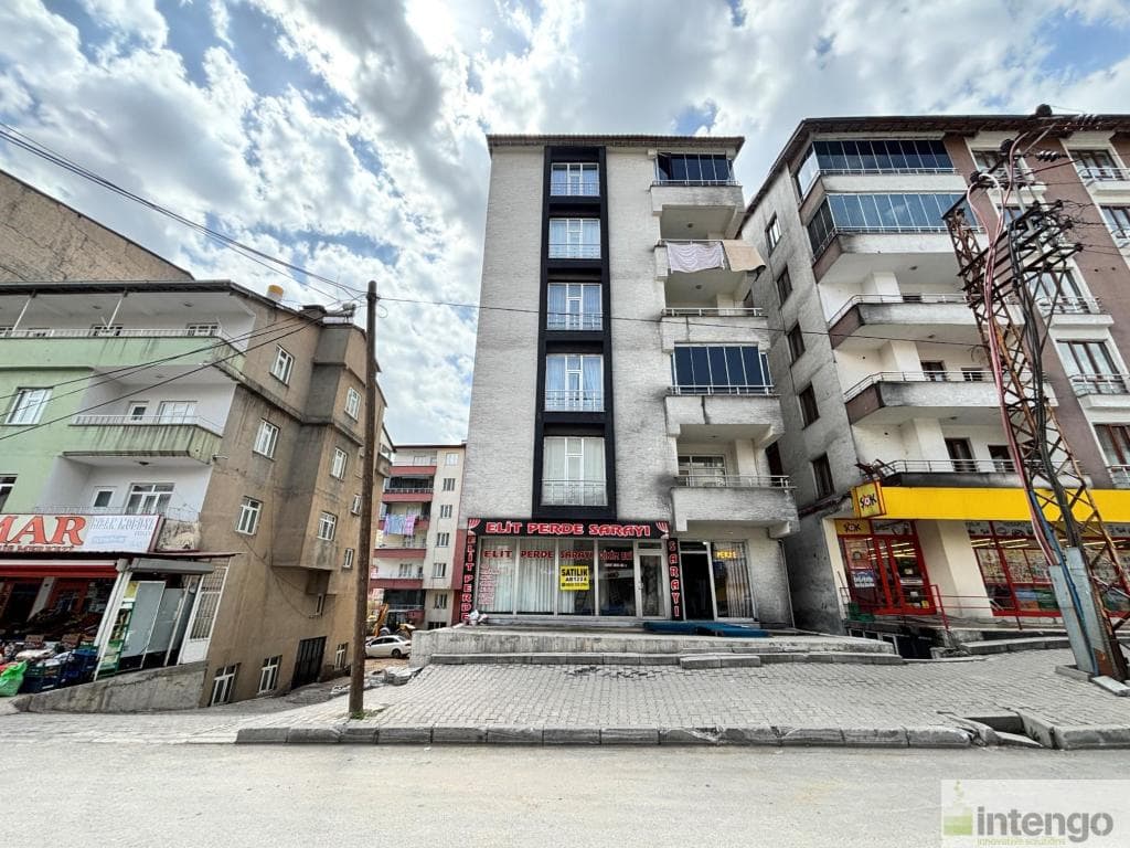 HİZAN HÜKÜMET CADDESİ'NDE SATILIK DÜKKAN (AB-1224)