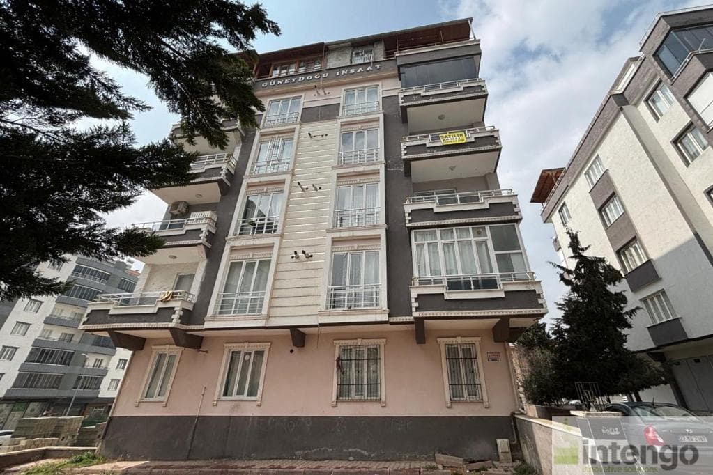 ŞEHİTKAMİL BELKIZ MAHALLESİ'NDE SATILIK DAİRE (AB-1223)