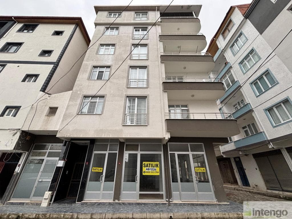 ARAKLI YOLGÖREN MAHALLESİ'NDE SATILIK DÜKKAN (AB-1226)