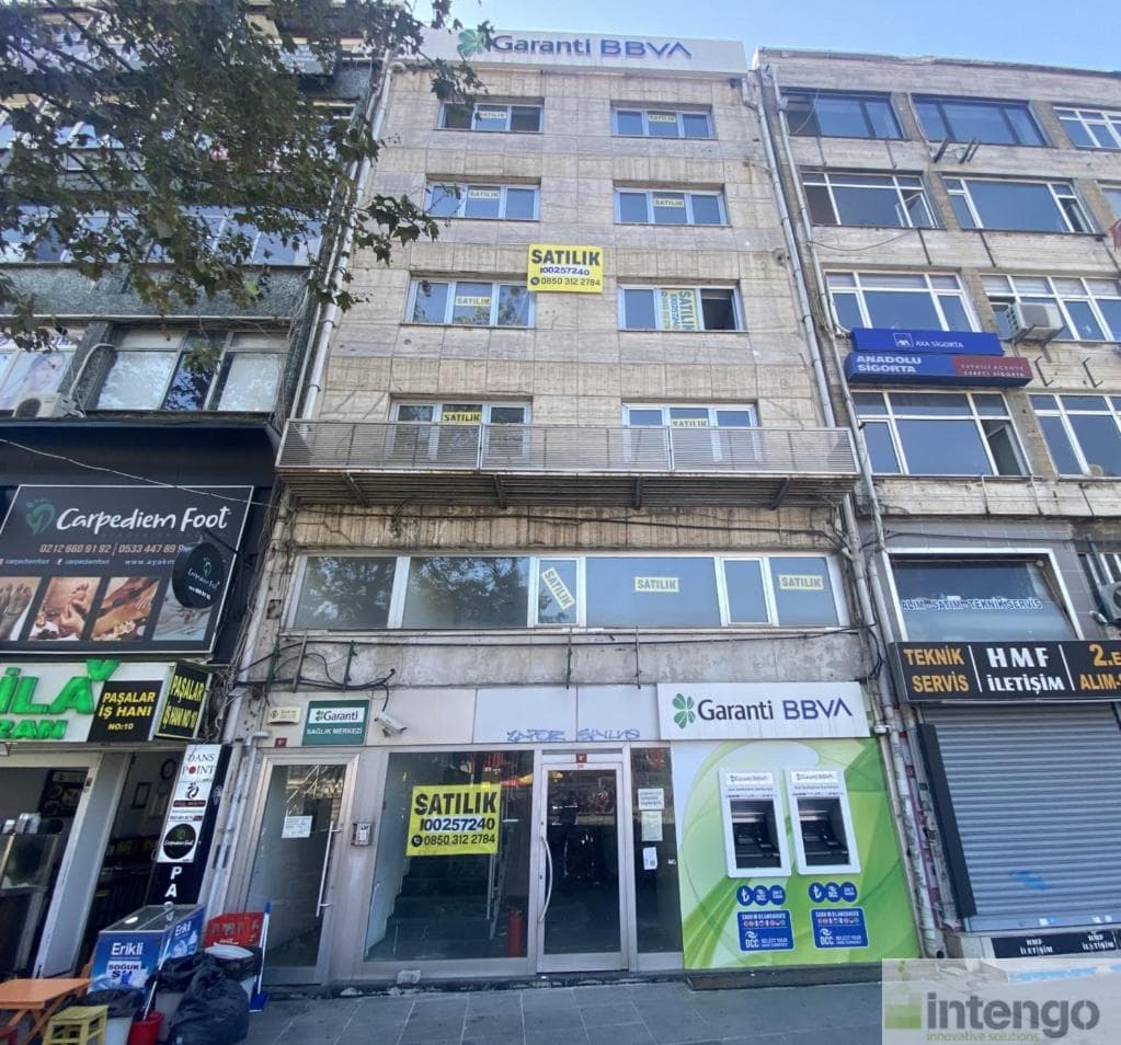 BAKIRKÖY MEYDANI'NDA SATILIK 8 KATLI BİNA (100257240)