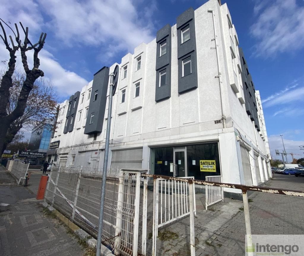 AVCILAR MERKEZ BURNAZ CADDESİ'NDE SATILIK DÜKKAN (100257164)