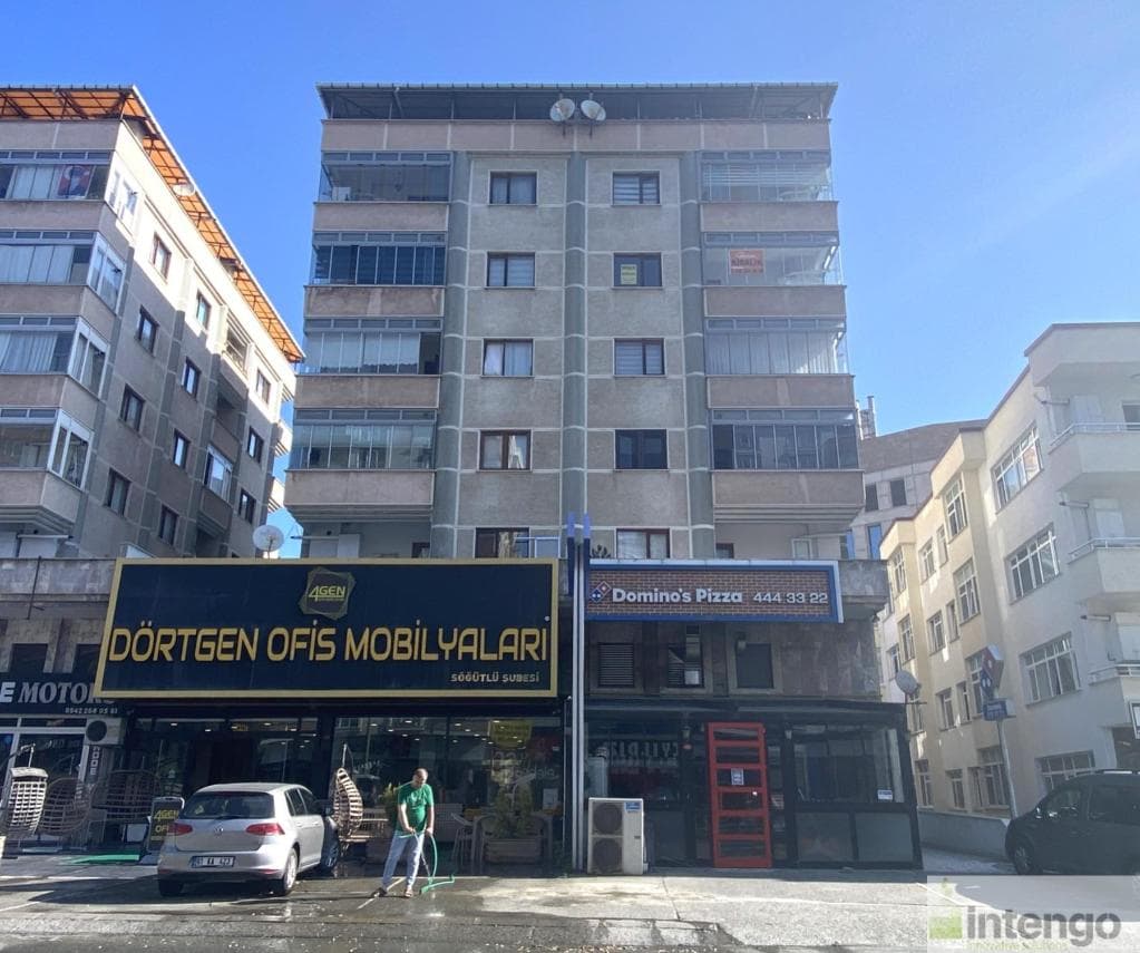 AKÇAABAT ADNAN KAHVECİ BULVARI'NDA SATILIK DÜKKAN (100925870)