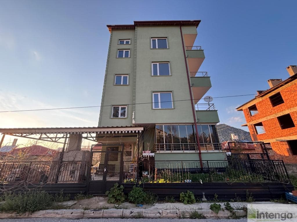 BOZKIR CUMHURİYET MAHALLESİ'NDE SATILIK BİNA HİSSESİ (T-306362)