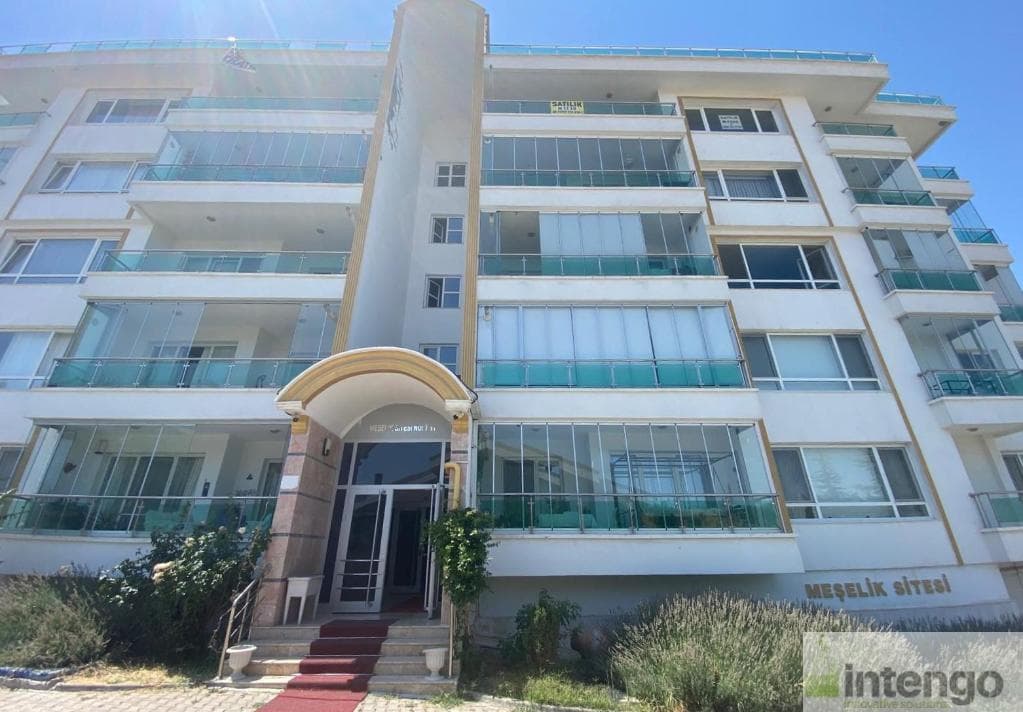 ÇANKAYA MEŞELİK SİTESİNDE SATILIK ÇATI DUBLEKSİ (R-1335)