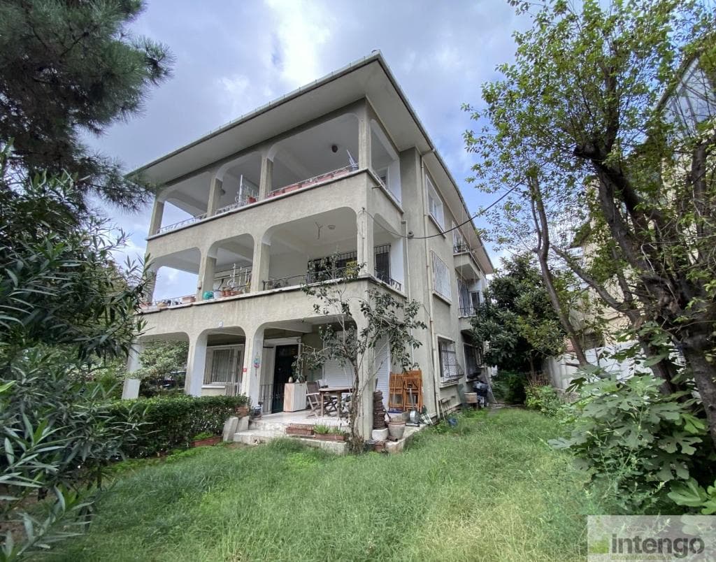 SARIYER EMİRGAN'DA SATILIK DAİRE (R-1559)