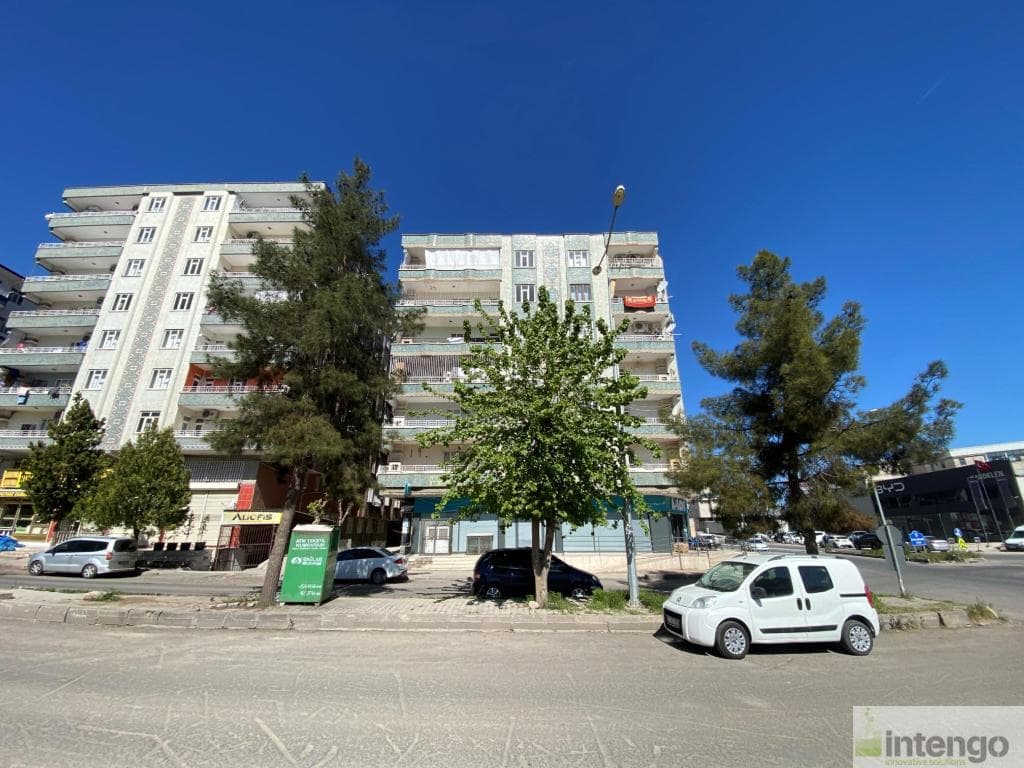 BAĞLAR MEVLANA HALİT MAHALLESİ'NDE SATILIK DAİRE (R-1595)