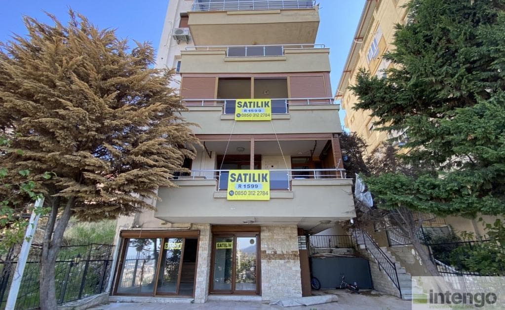 KARABAĞLAR ALİ FUAT CEBESOY MAHALLESİ'NDE SATILIK TRİPLEKS DAİRE (R-1599)