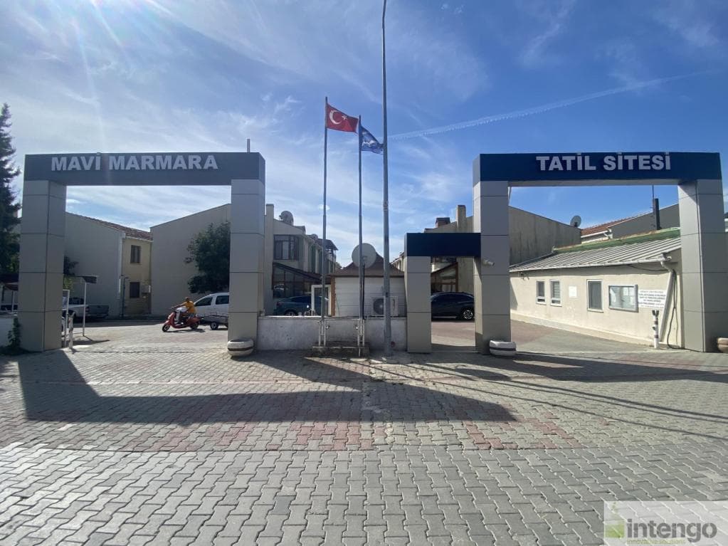 SÜLEYMANPAŞA MAVİ MARMARA SİTESİ'NDE SATILIK DUBLEKS YAZLIK (R-1664)