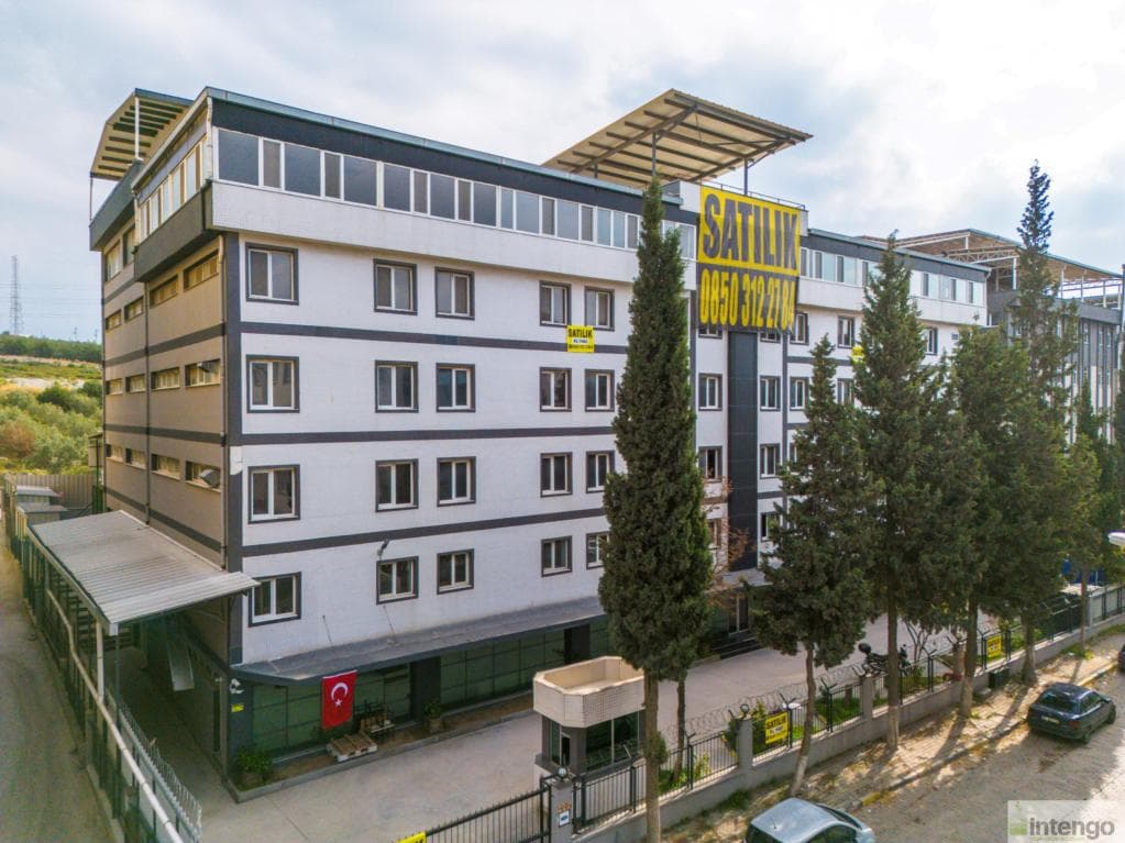 BUCA OSB'DE SATILIK 7 KATLI FABRİKA BİNASI VE ARSASI (RL-1685)