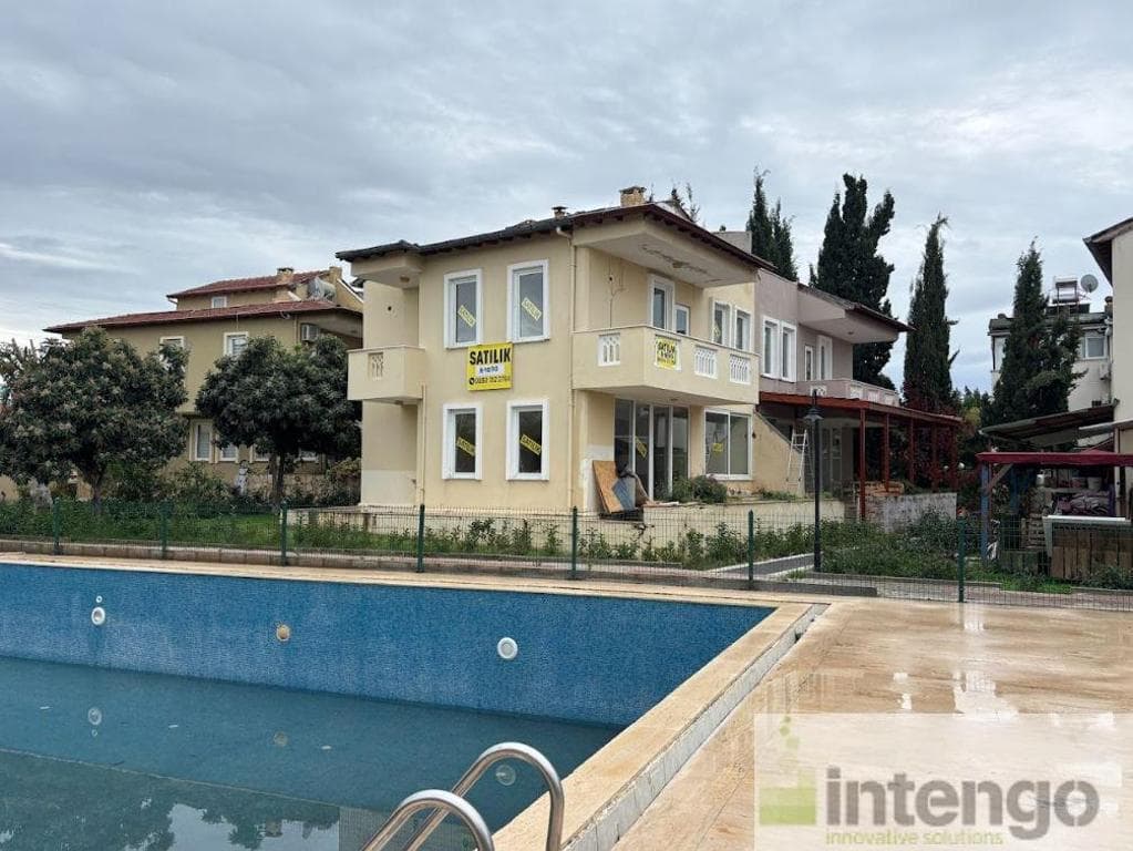 ALANYA NAZMİ BEY SİTESİ'NDE SATILIK DUBLEKS VİLLA (R-1699)