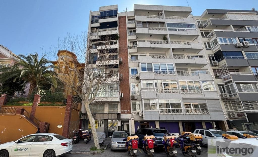 KONAK MİTHATPAŞA BULVARI'NDA SATILIK DÜKKAN (R-1737)