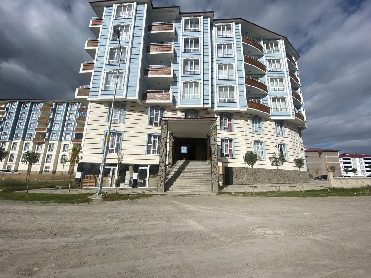 AĞRI MERKEZ FIRAT MAH.'DE SATILIK DUBLEKS DAİRE (R-940)