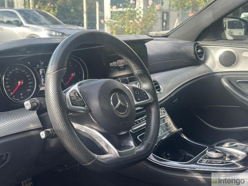 MERCEDES E 220d 2.0 AMG 9G- TRONIC
